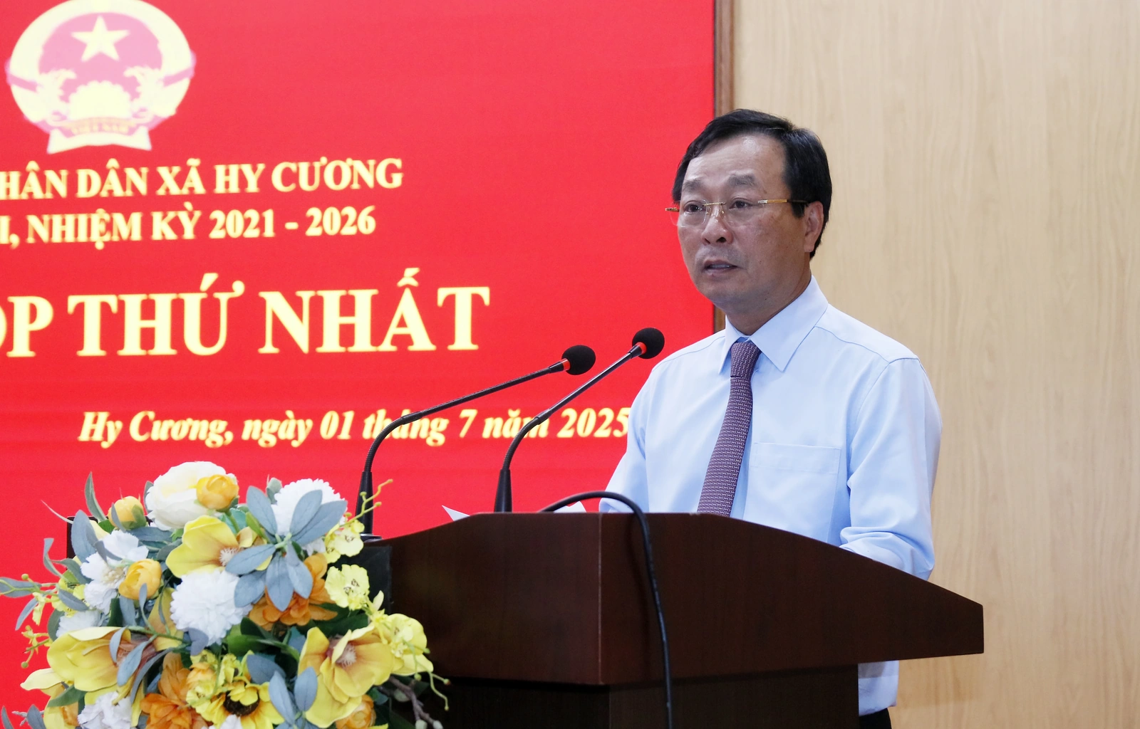 Chủ tịch HĐND tỉnh Bùi Văn Quang dự chỉ đạo Kỳ họp thứ Nhất HĐND xã Hy Cương