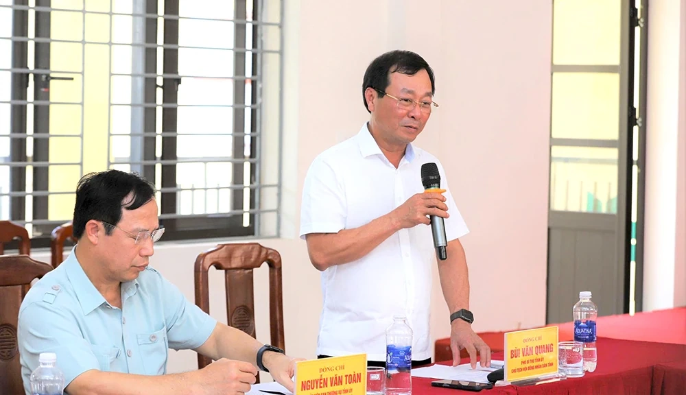 Bí thư Tỉnh ủy Đặng Xuân Phong làm việc với Đảng ủy xã Đức Nhàn