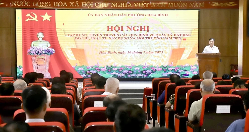 Phường Hòa Bình phổ biến quy định pháp luật về đất đai, đô thị và xây dựng