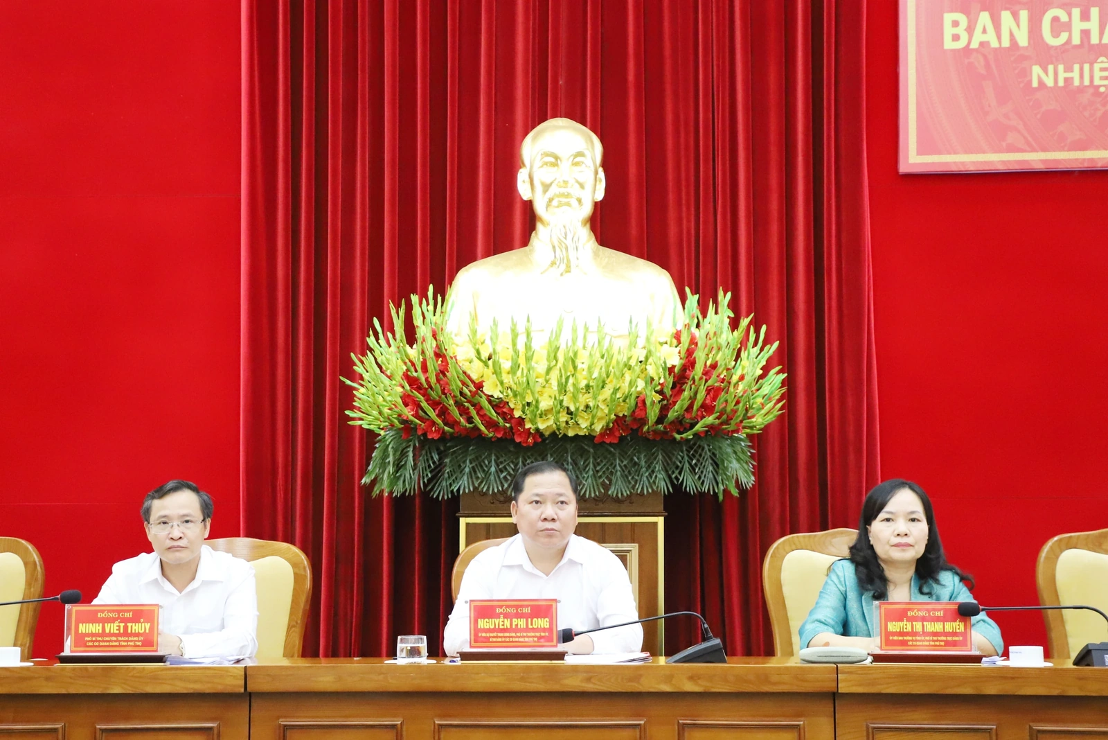 Ban Chấp hành Đảng bộ các cơ quan Đảng tỉnh thảo luận, cho ý kiến vào nhiều nội dung quan trọng