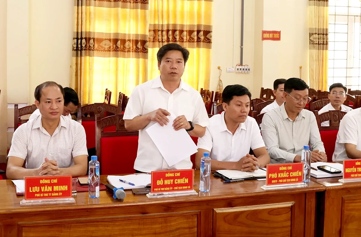 Phó Bí thư Tỉnh ủy Bùi Huy Vĩnh kiểm tra thực tế tại xã Hải Lựu