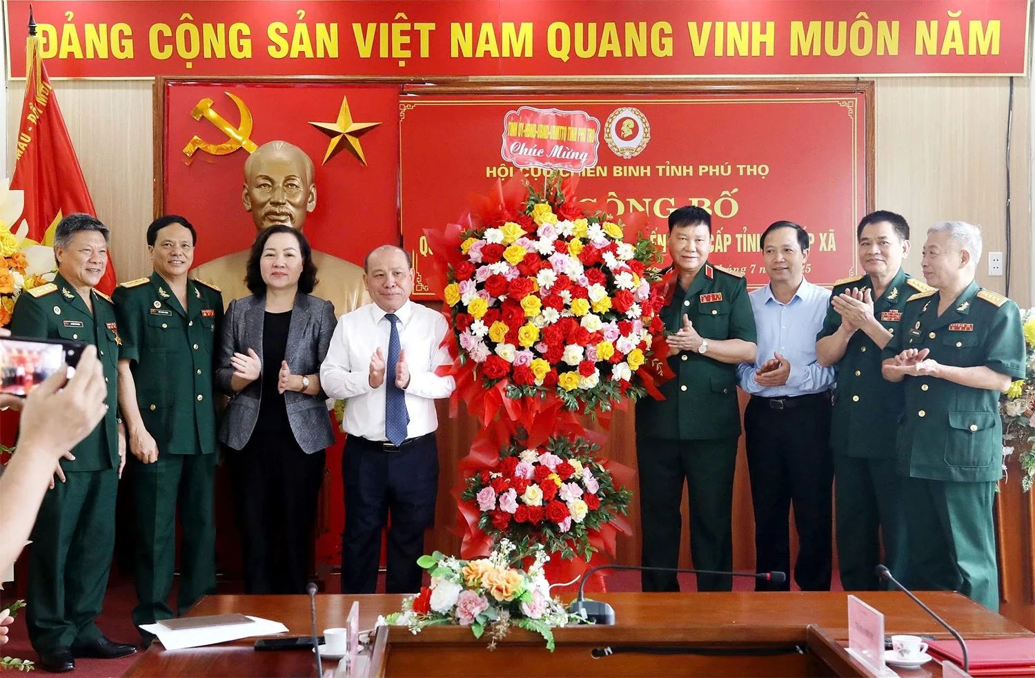 Công bố Quyết định thành lập Hội Cựu chiến binh cấp tỉnh và cấp xã