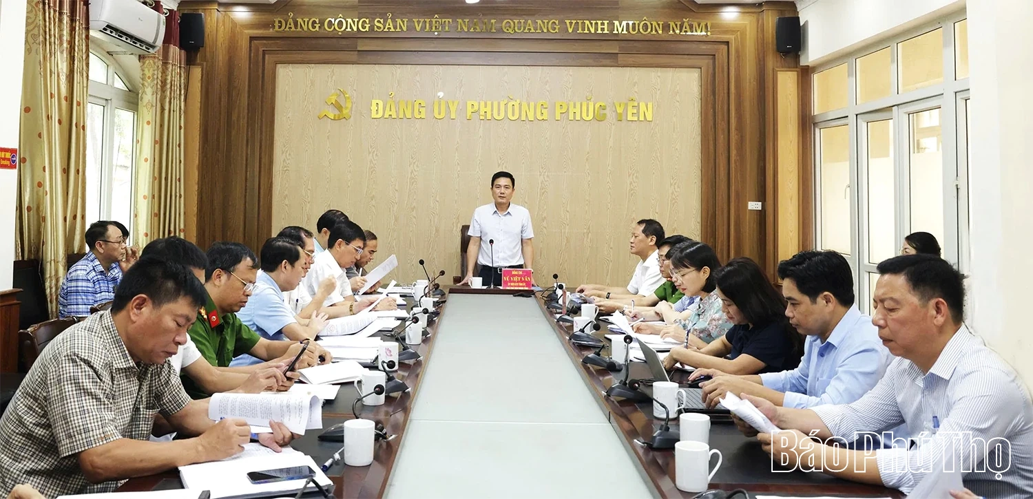 Phó Chủ tịch UBND tỉnh Vũ Việt Văn làm việc tại phường Phúc Yên