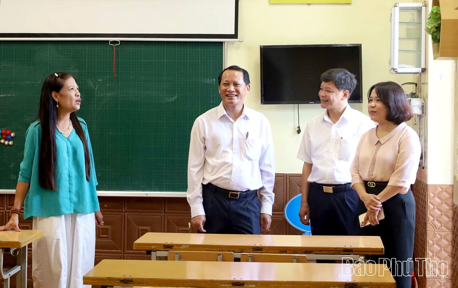 Đoàn công tác Sở Giáo dục và Đào tạo làm việc với phường Việt Trì