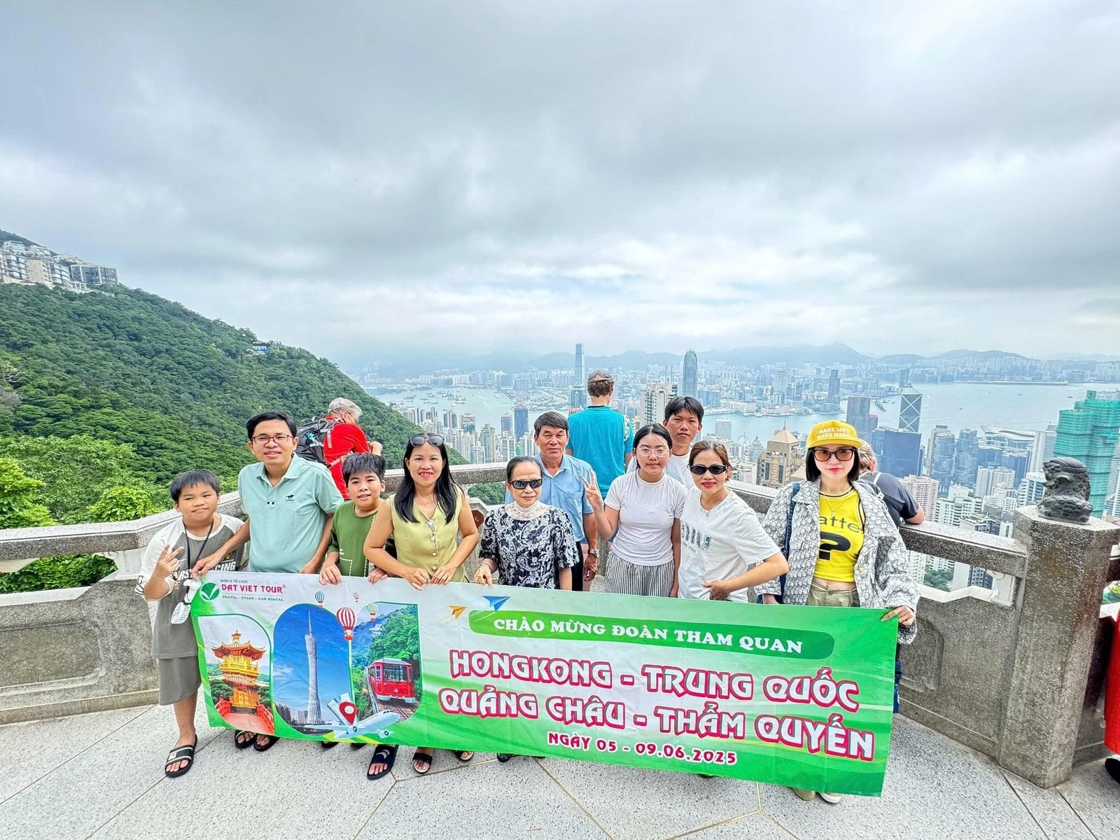 Trải nghiệm chuyến đi Hong Kong thú vị cùng tour du lịch của Đất Việt Tour
