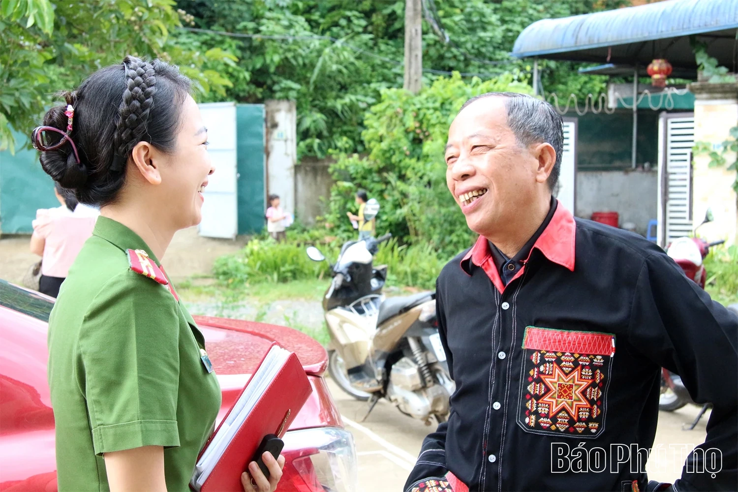 Chuyện về lớp học “làm người” ở bản Dao Đồng Chụa