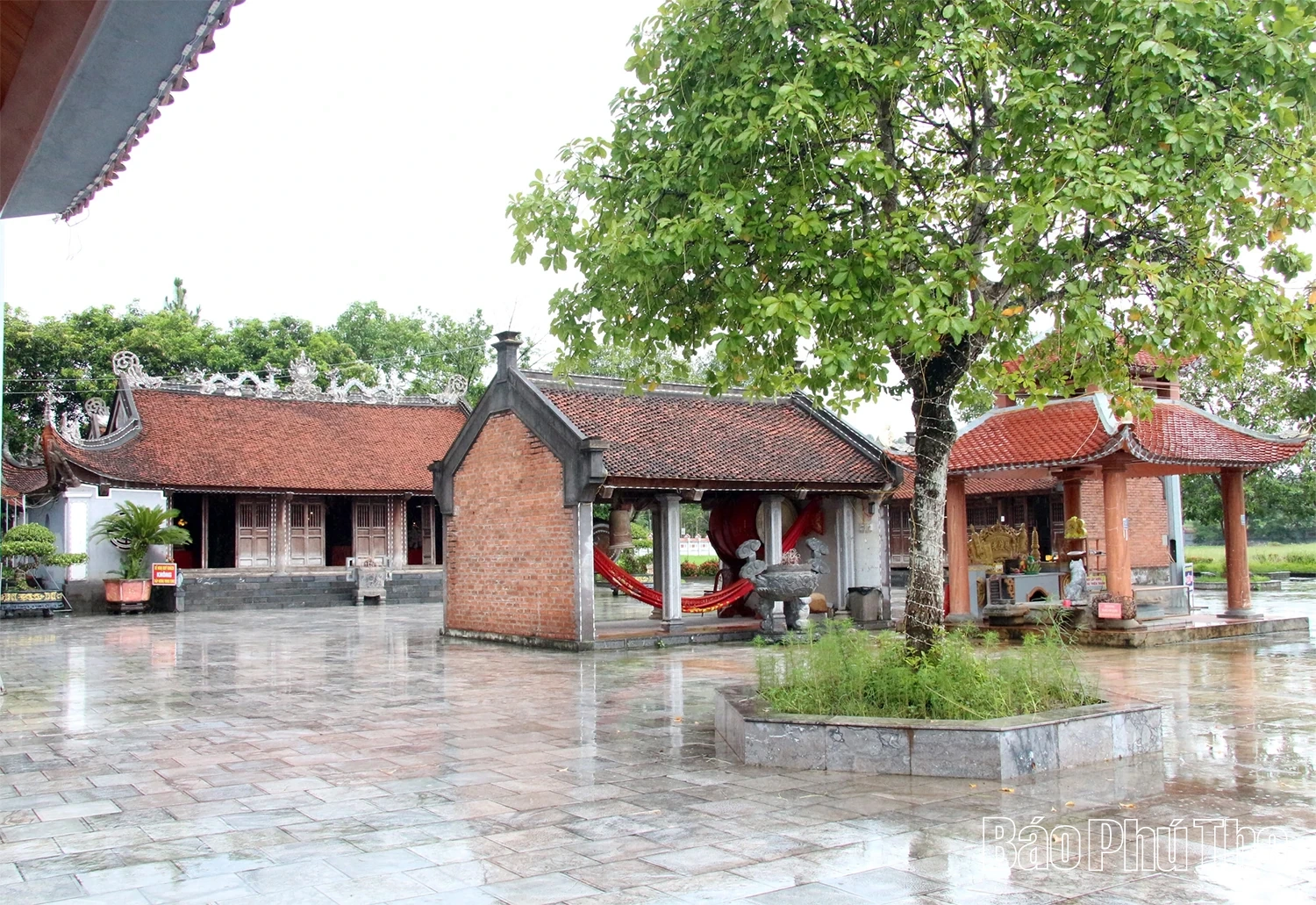 Lăng Sương - huyền tích về nơi đất thiêng sinh thánh