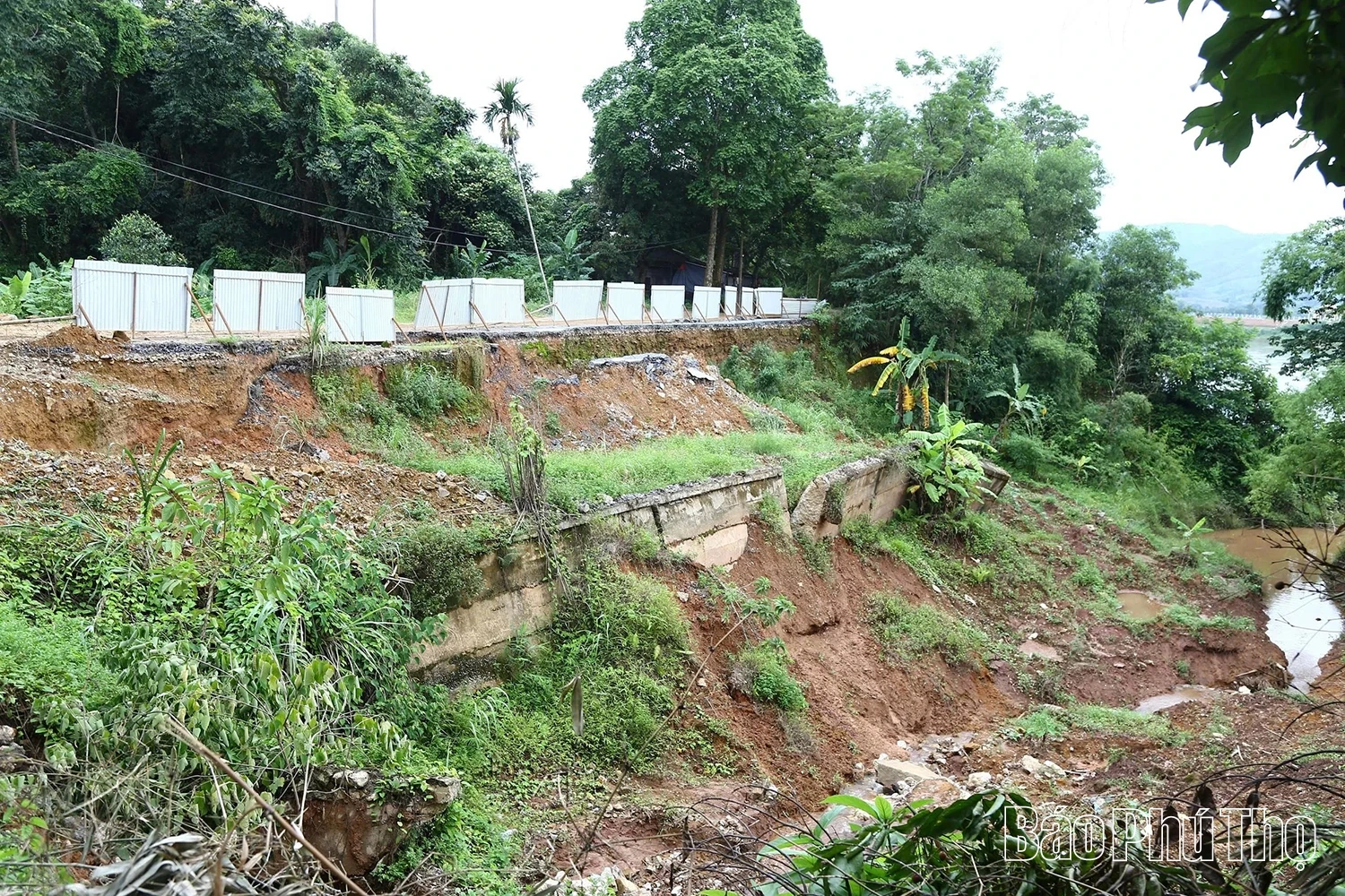 Dân mỏi ngóng đường Kỳ Sơn – Pheo Chẹ hoàn thành