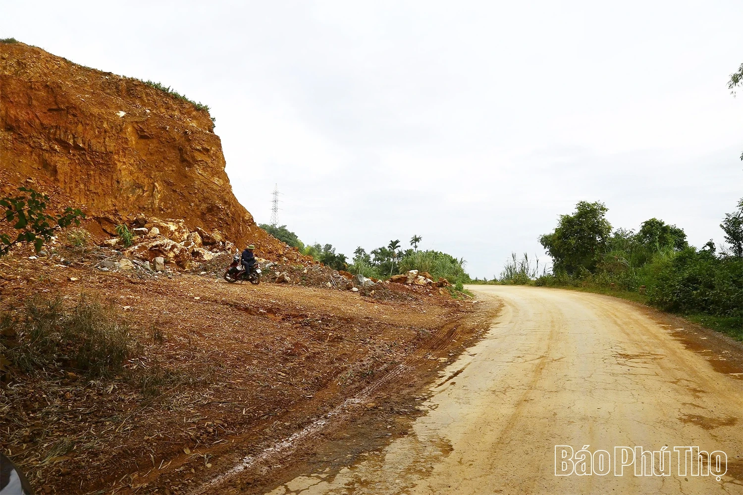 Dân mỏi ngóng đường Kỳ Sơn – Pheo Chẹ hoàn thành