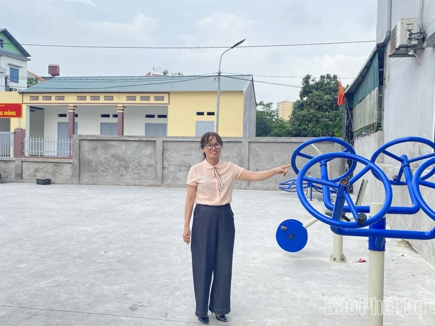 Những “bông hoa” làm theo Bác