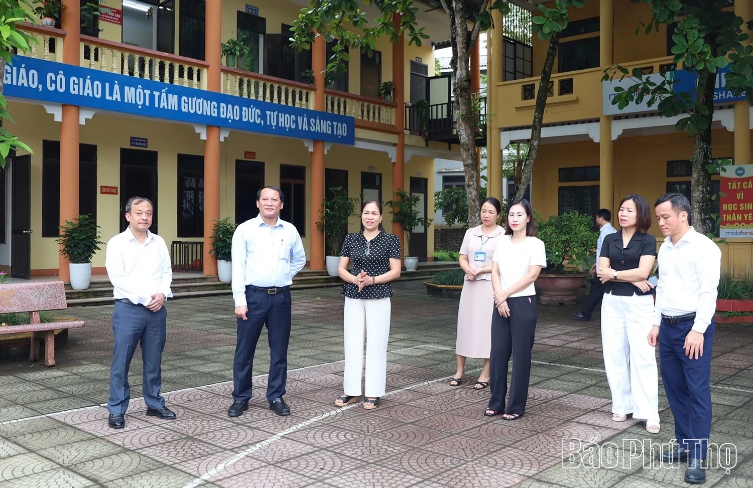 Đoàn công tác Sở Giáo dục và Đào tạo làm việc với xã Phù Ninh