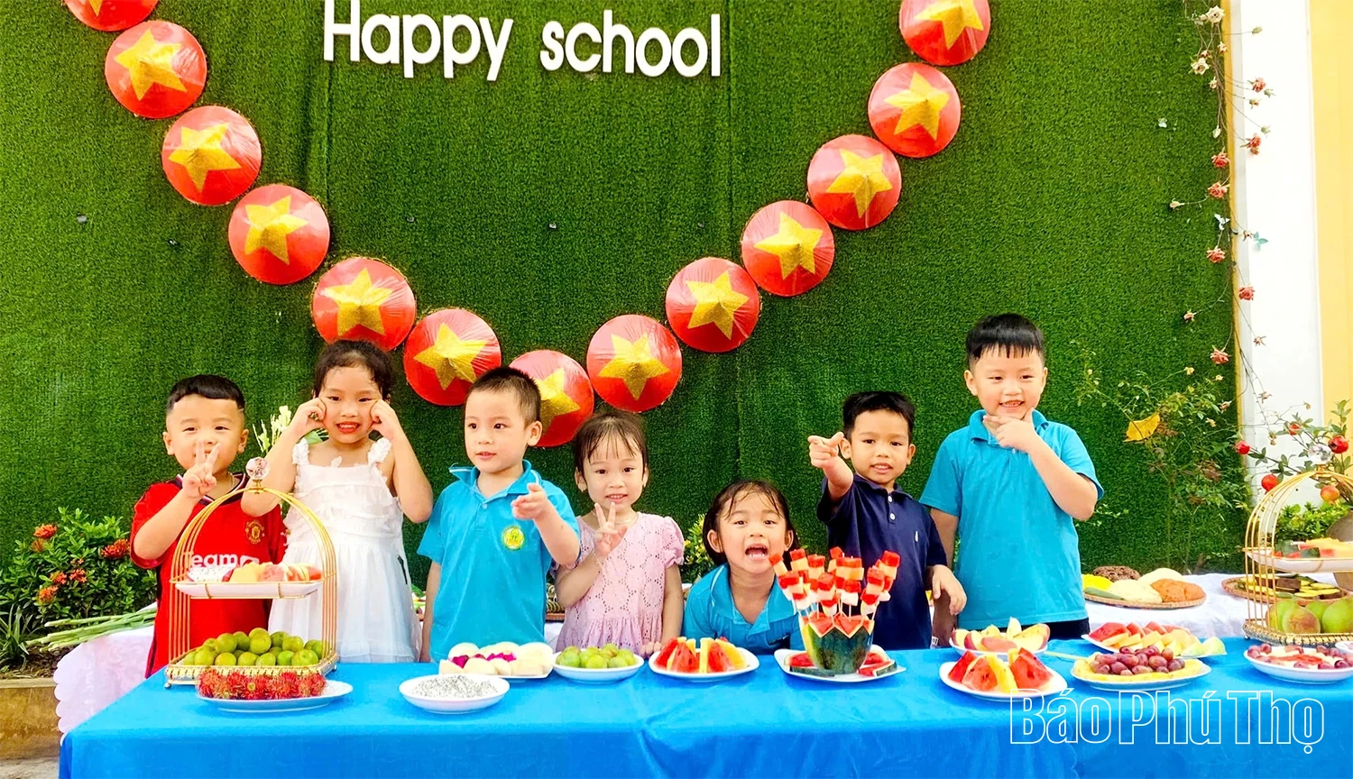 Ngày hè với các bé mầm non