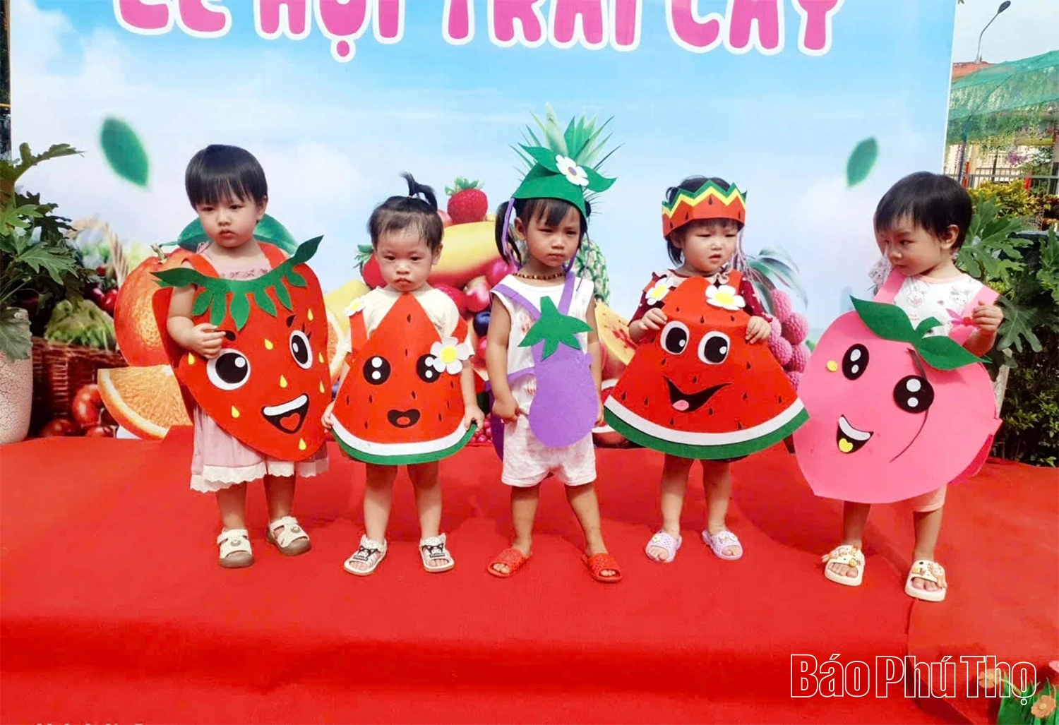 Ngày hè với các bé mầm non