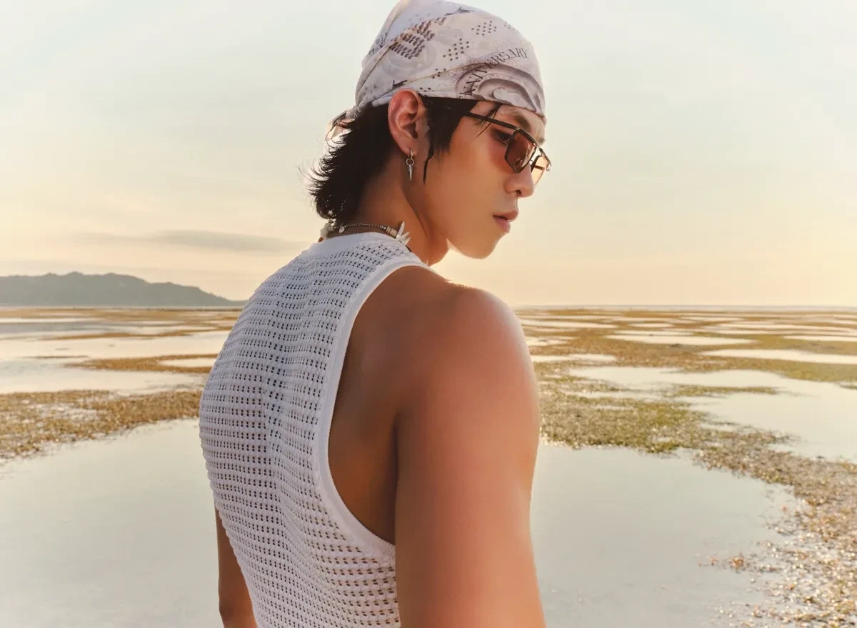 Chuyên trang âm nhạc Pitchfork gọi tên album của Gen Z Việt, điểm ngang với Jennie, Blackpink