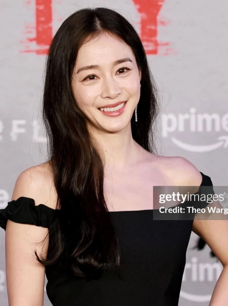 Lần đầu ra mắt Hollywood, Kim Tae Hee đối mặt ống kính “hung thần” Getty