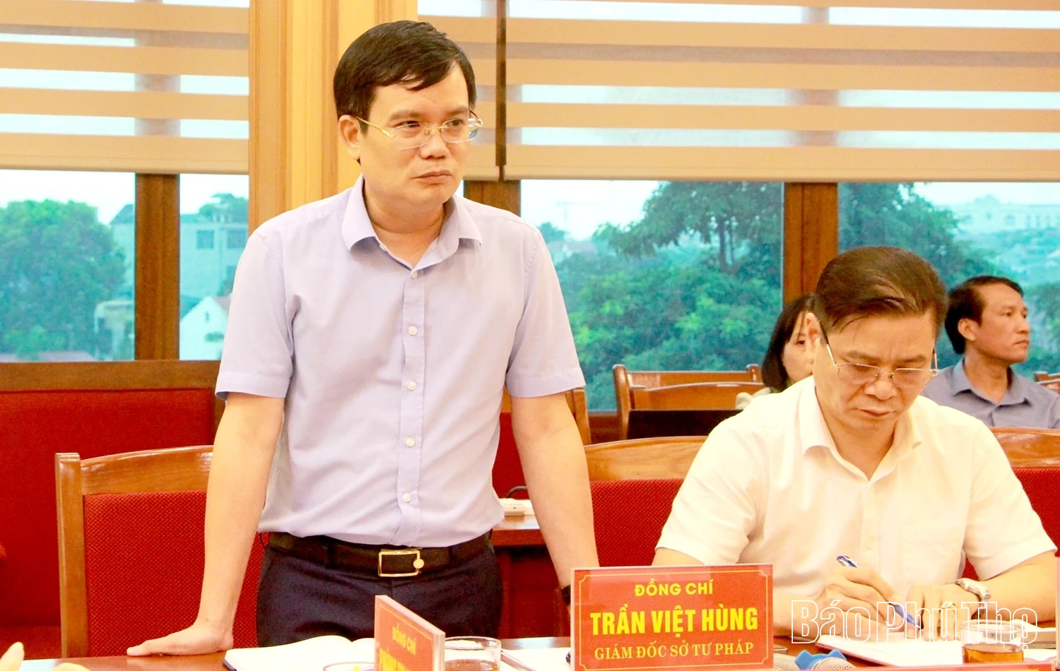 Phó Chủ tịch UBND tỉnh Phùng Thị Kim Nga làm việc với Sở Tư pháp