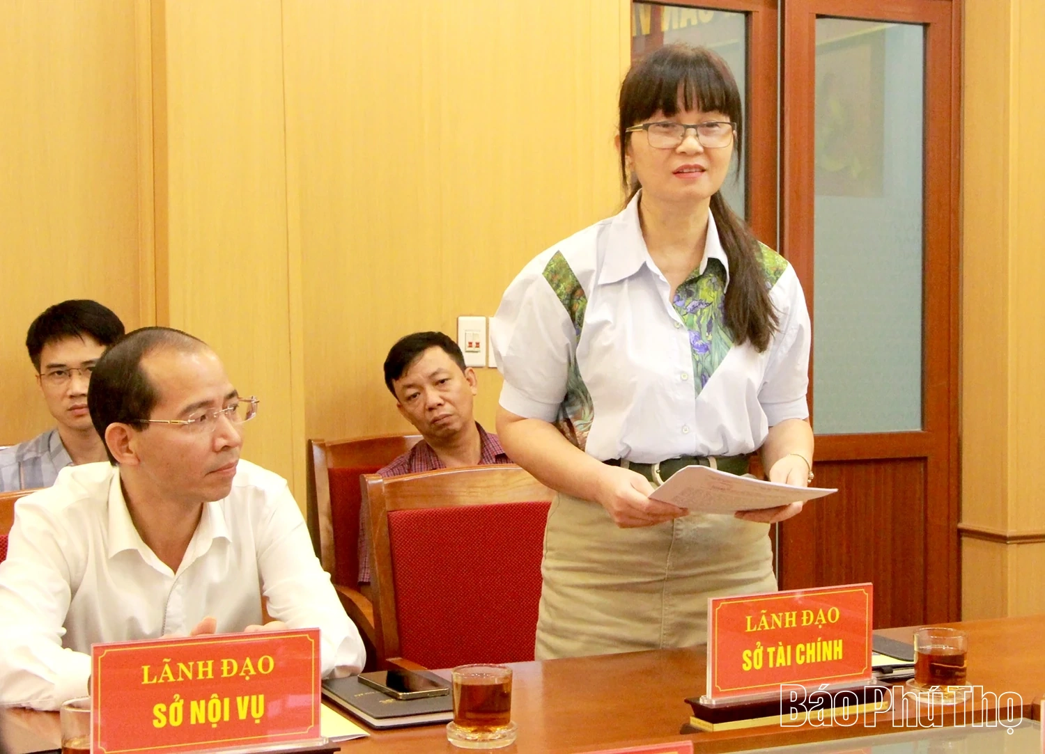 Phó Chủ tịch UBND tỉnh Phùng Thị Kim Nga làm việc với Sở Tư pháp