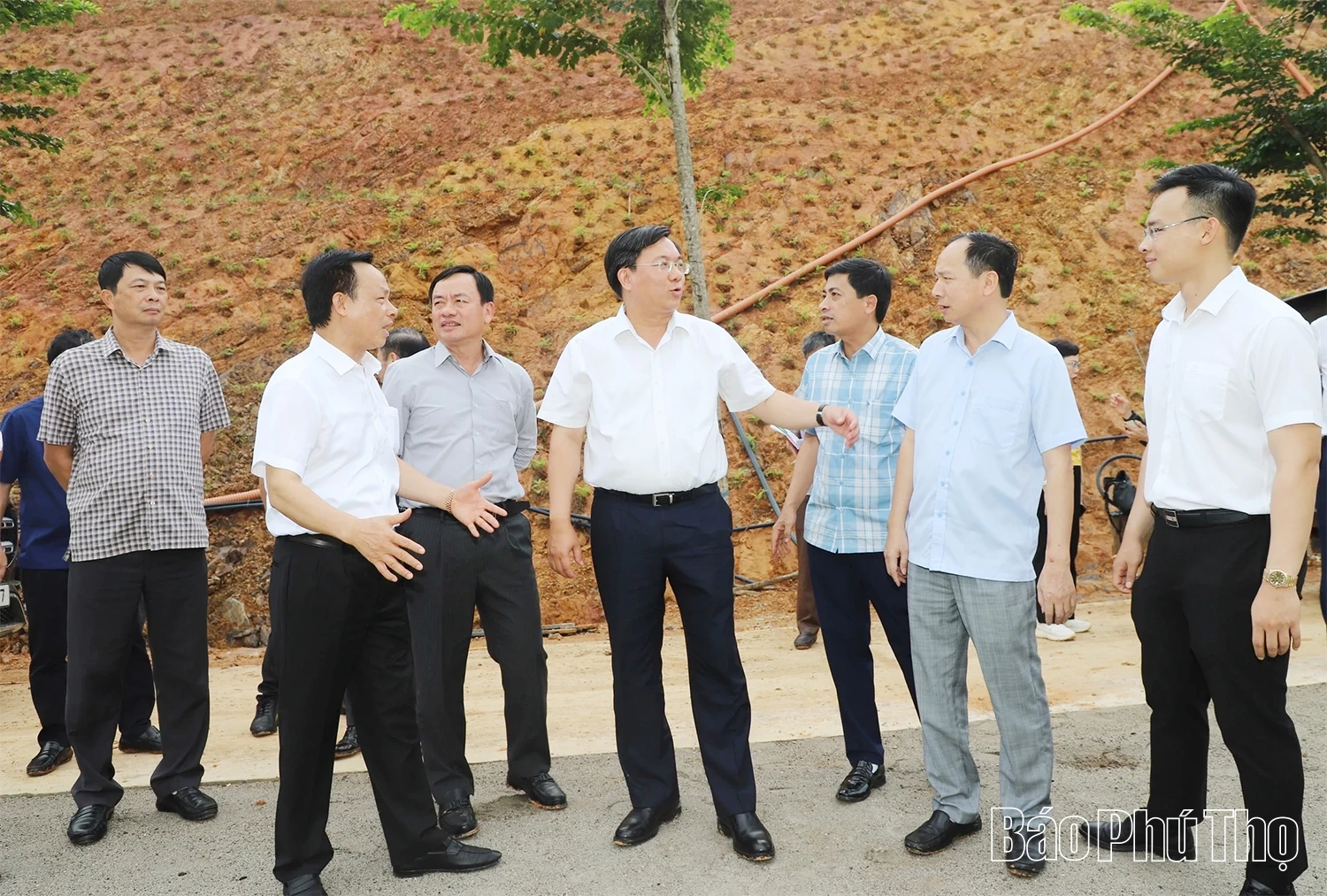 Chủ tịch UBND tỉnh khảo sát, kiểm tra một số dự án đầu tư khu vực Hòa Bình