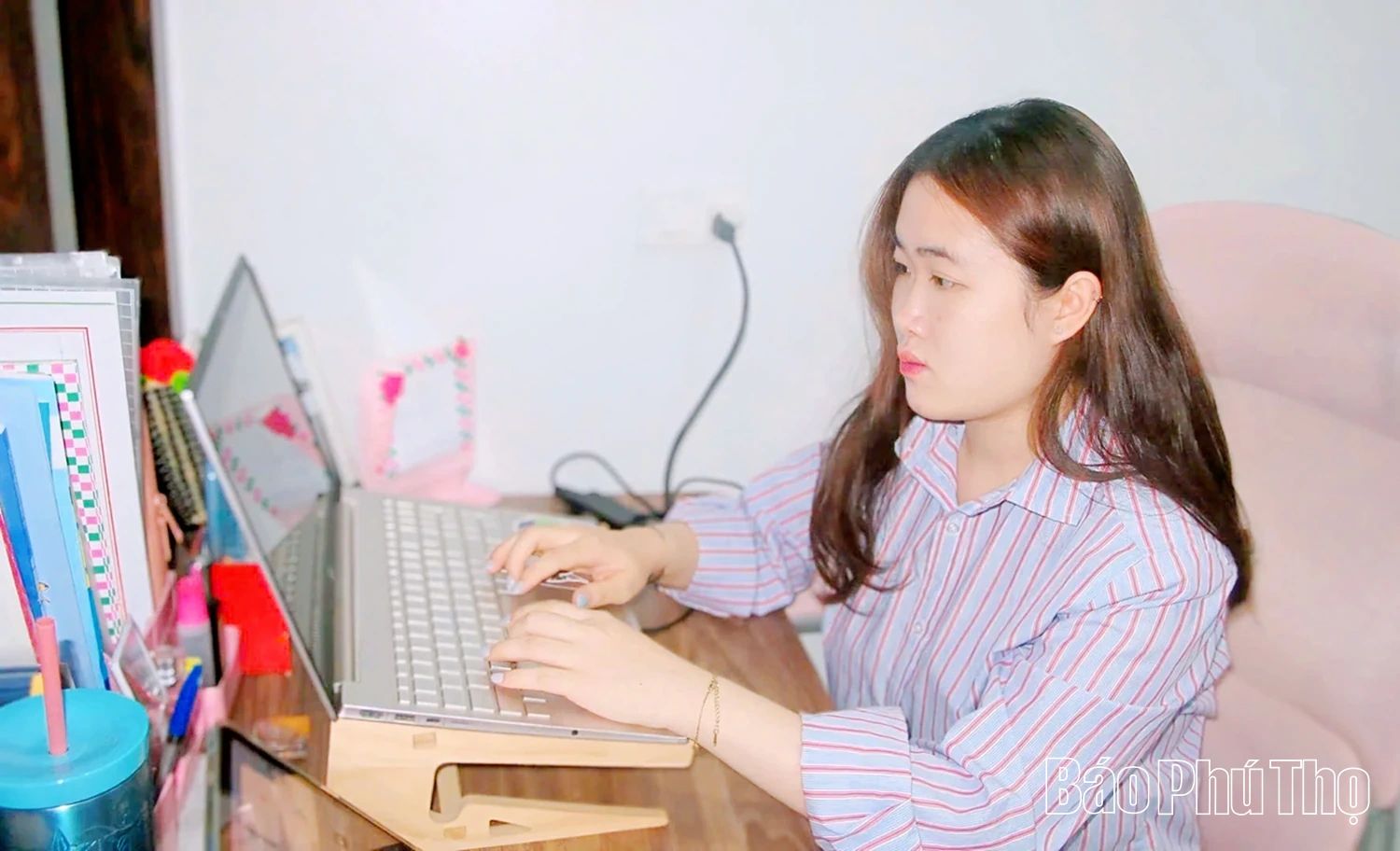 Hành trình trở về của cặp song sinh