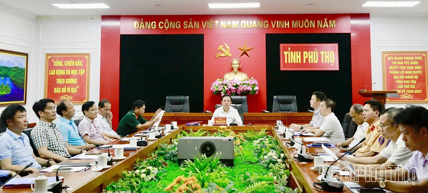 Quyết liệt, triển khai đồng bộ các giải pháp đảm bảo an toàn giao thông