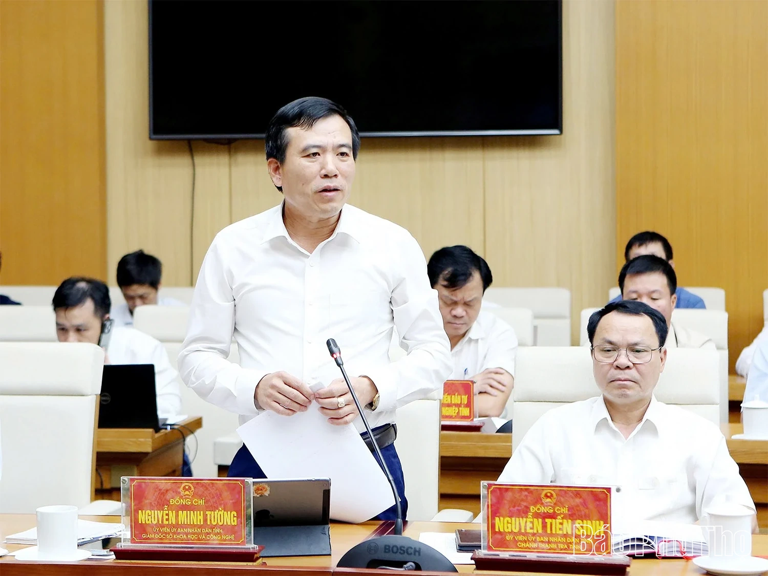 Phiên họp Hành chính tháng 7 của UBND tỉnh