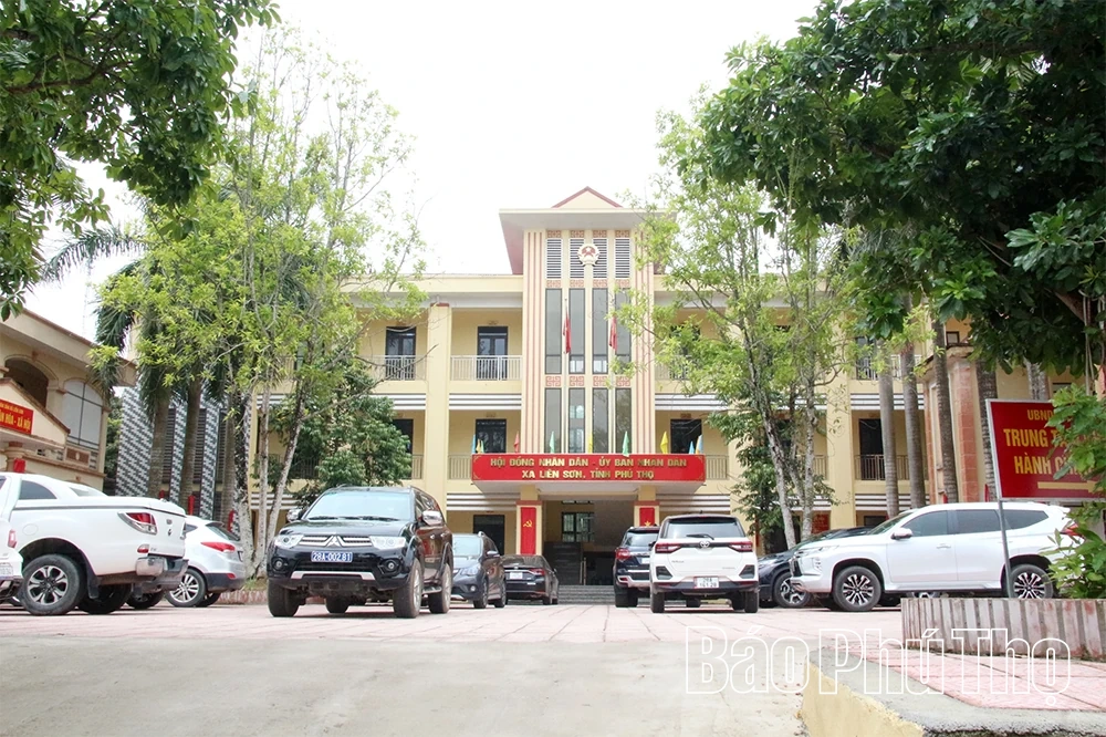 Chính quyền mới ở xã vùng cao sau sáp nhập: Gian nan từ thực tế 1 xã, 2 trụ sở”