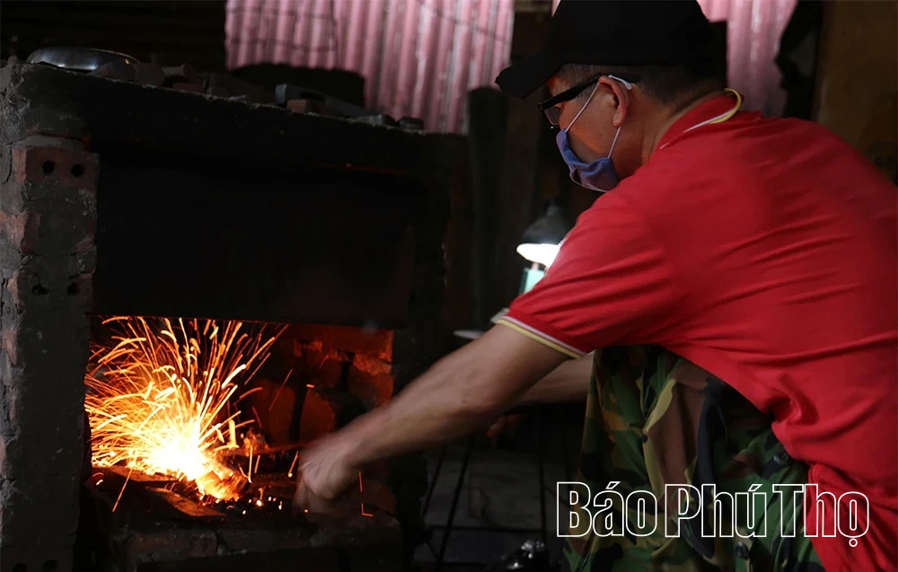 Làng rèn Lý Nhân giữ hồn nghề trong nhịp sống hiện đại