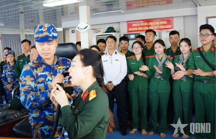 Gửi theo tiếng sóng