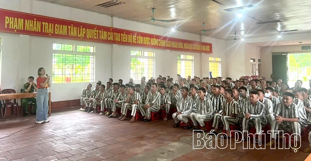 Hơn 400 phạm nhân sắp chấp hành xong án phạt tù được tư vấn, định hướng nghề nghiệp và giới thiệu việc làm