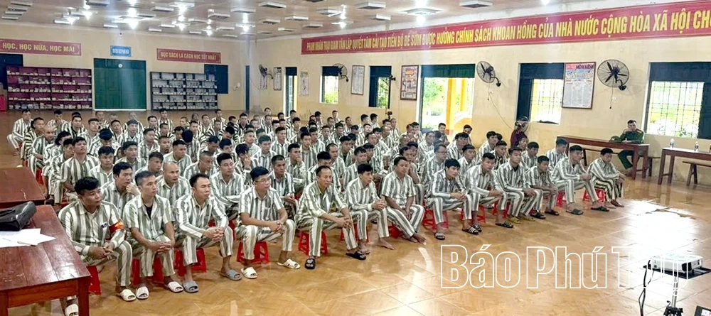Hơn 400 phạm nhân sắp chấp hành xong án phạt tù được tư vấn, định hướng nghề nghiệp và giới thiệu việc làm