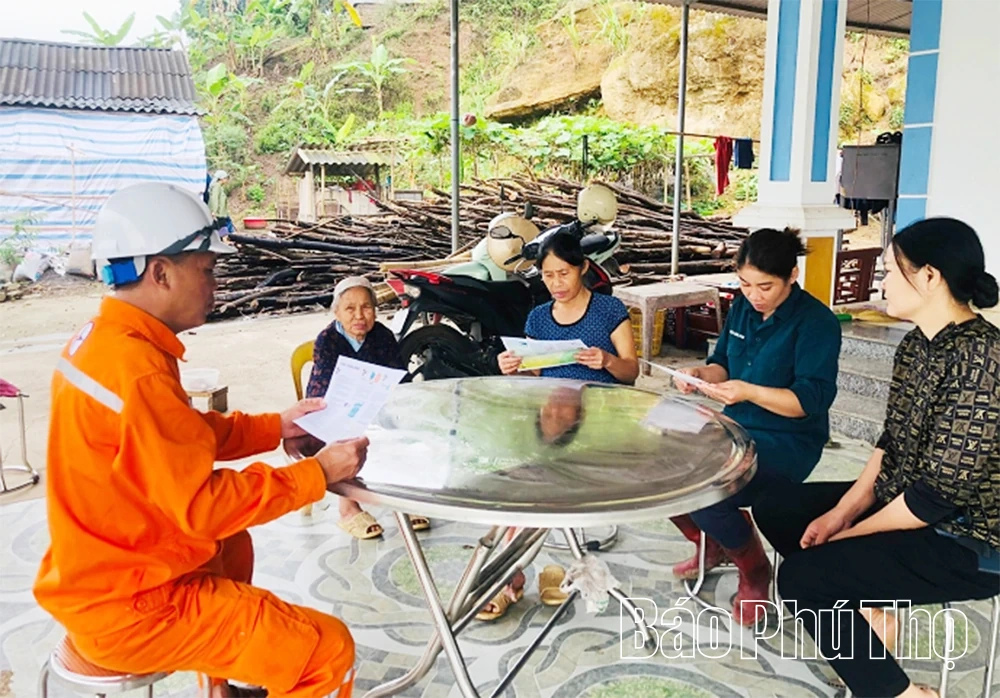 Công ty Điện lực Phú Thọ khuyến cáo an toàn điện mùa mưa bão