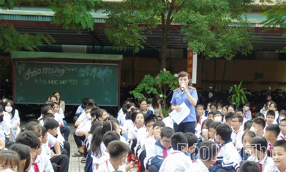 Tăng cường công tác giáo dục, phổ biến pháp luật