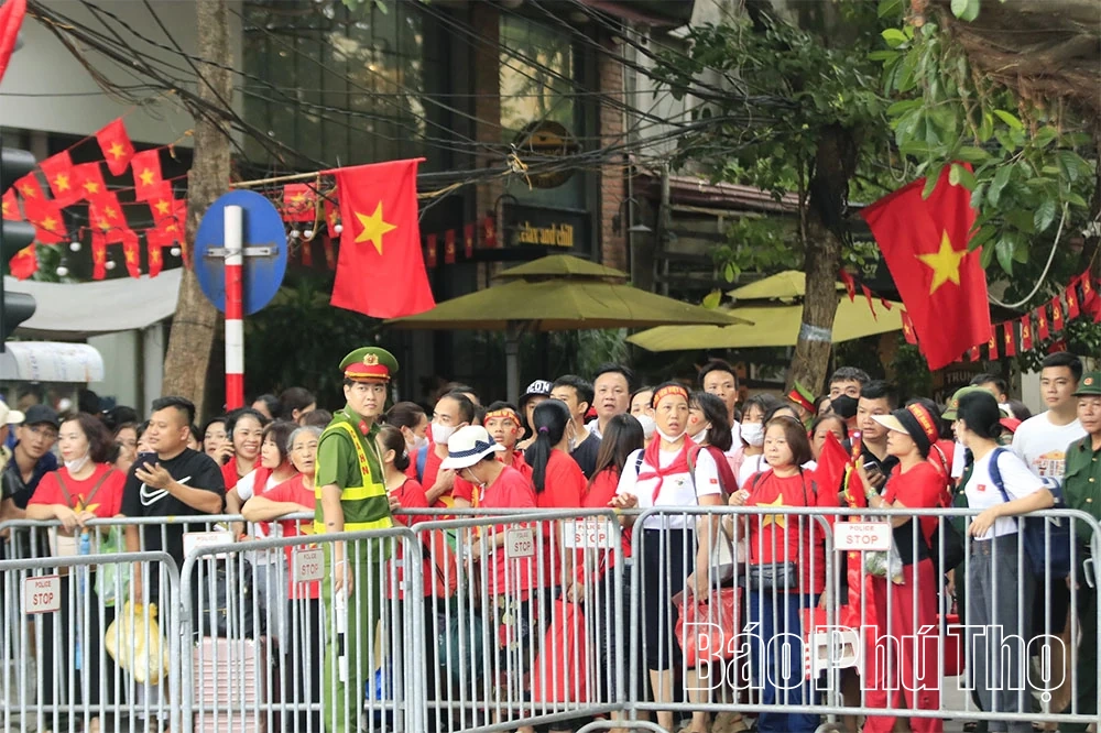 Người dân cả nước háo hức chờ đợi buổi tổng duyệt diễu binh, diễu hành A80