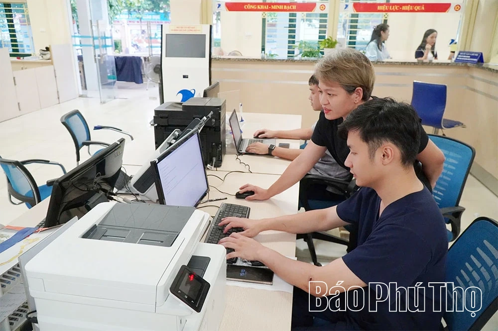 Chung tay cải cách thủ tục hành chính