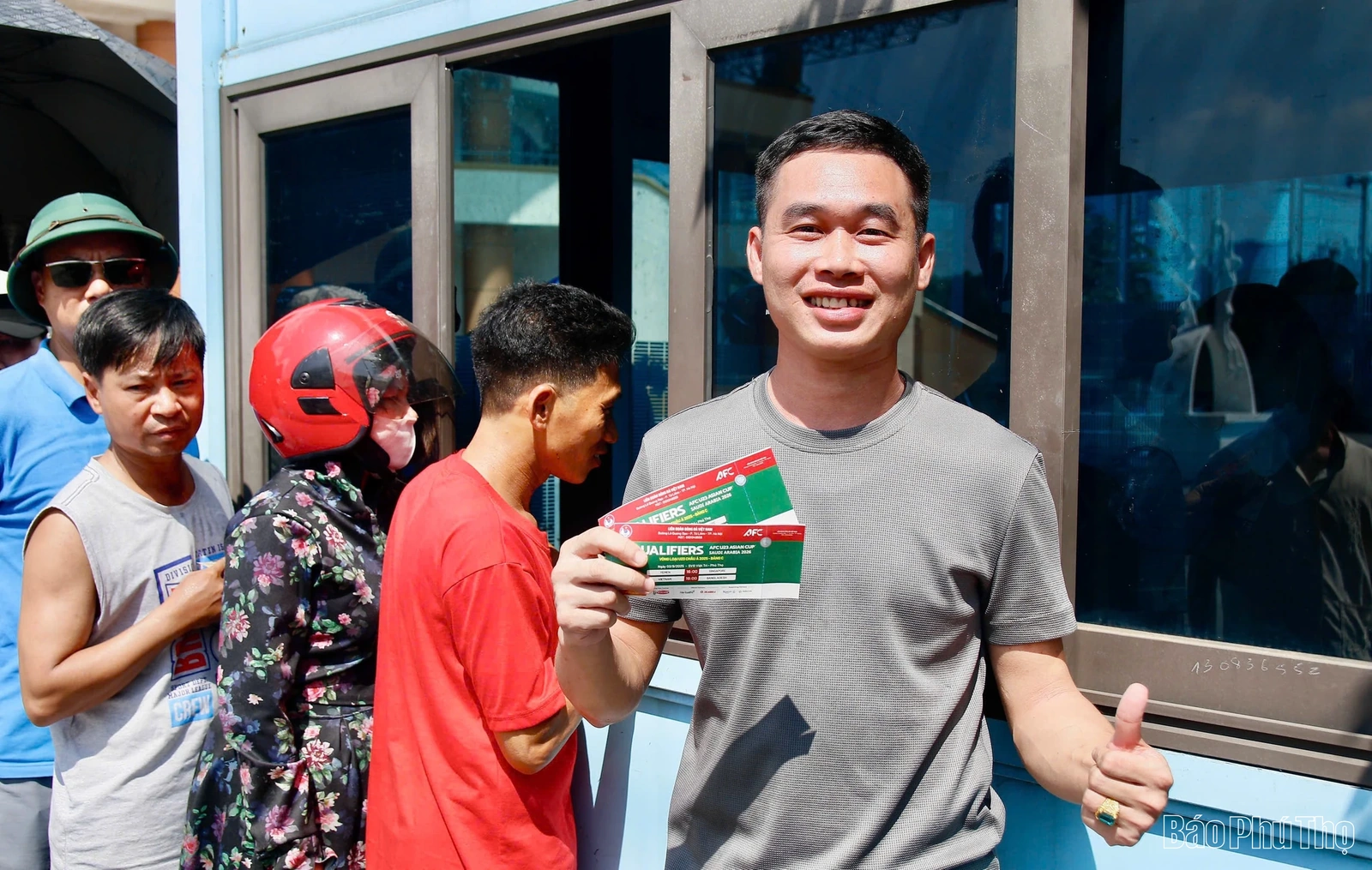 Người hâm mộ háo hức mua vé xem U23 Việt Nam thi đấu Giải U23 châu Á 2026