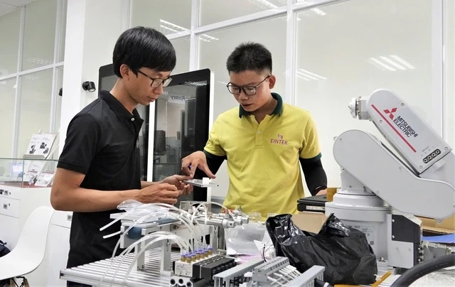 Những cuộc đổi mới toàn diện của nền giáo dục