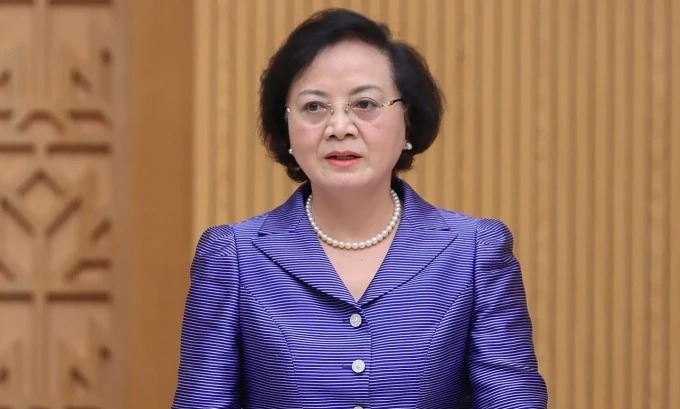 Đảng ủy Chính phủ sắp trình Bộ Chính trị điều chỉnh lương công chức