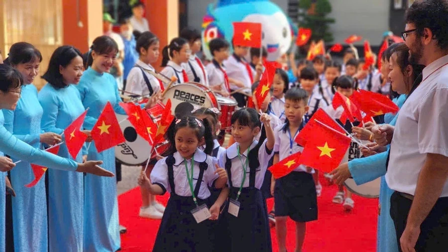 Nâng cao năng lực cán bộ giáo dục cấp xã: Đúng người, đúng việc