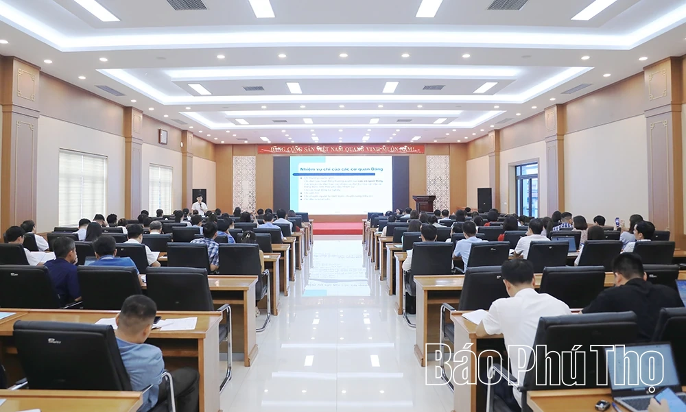 Gần 170 đại biểu tập huấn công tác tài chính Đảng năm 2025