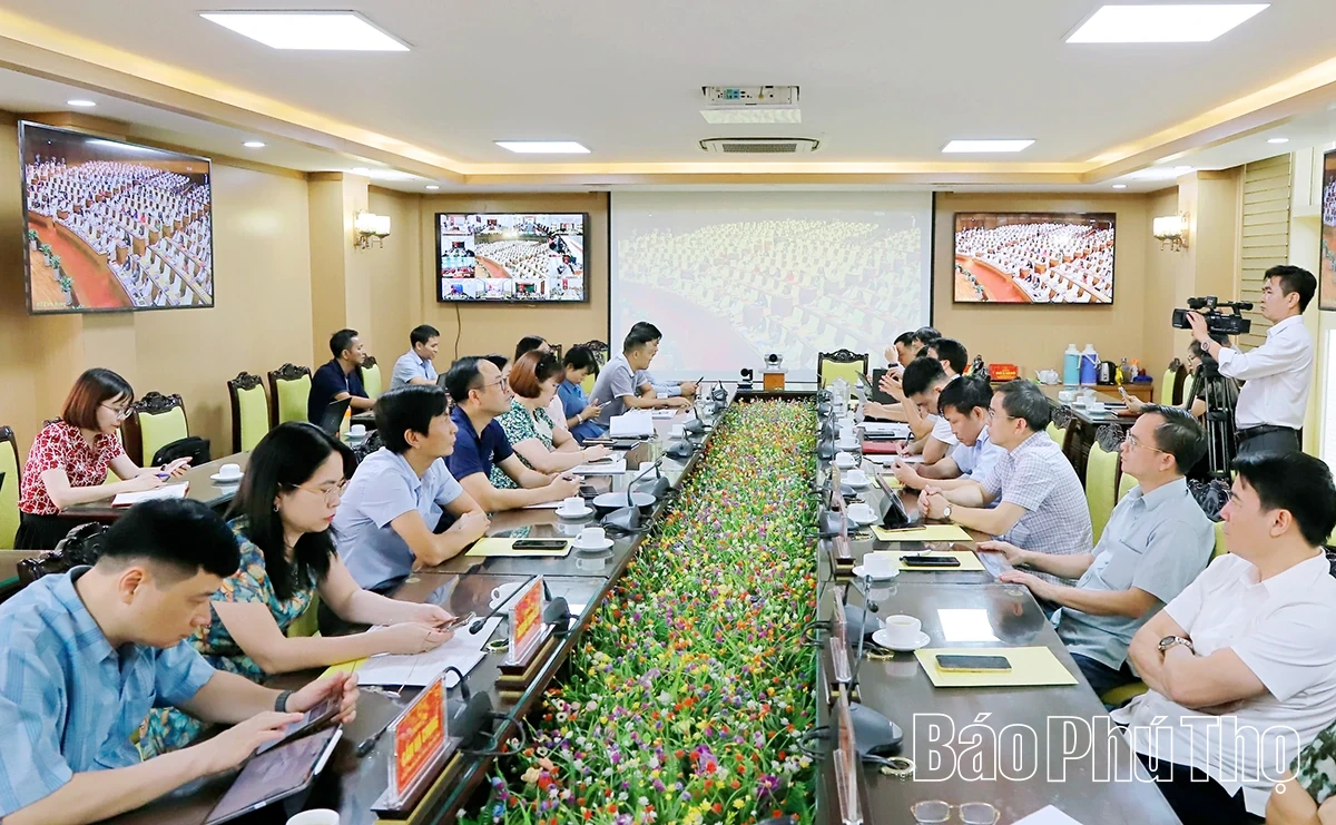 Hội nghị chuyên đề “Bình dân học vụ số- Quốc hội số: Khung kiến thức, kỹ năng số cho quốc hội hiện đại”