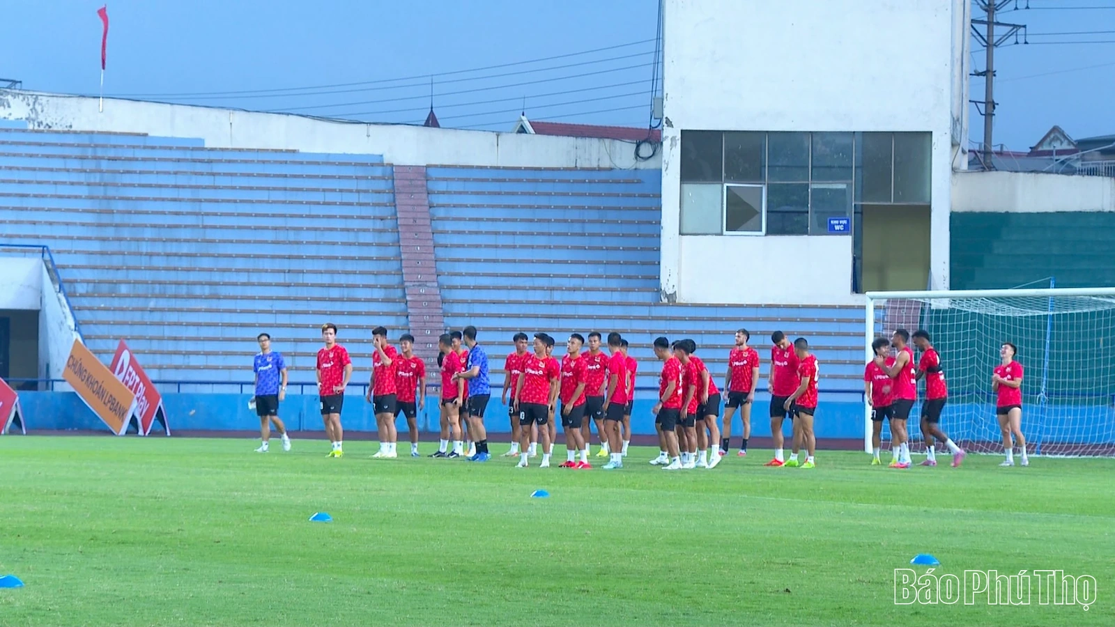 Ninh Bình FC- Thử thách lớn trong ngày ra quân của CLB Xuân Thiện Phú Thọ
