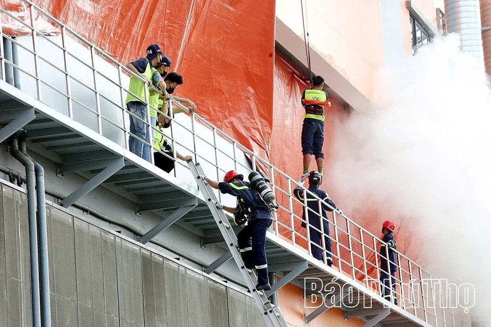 Thực tập phương án chữa cháy, cứu nạn quy mô lớn năm 2025