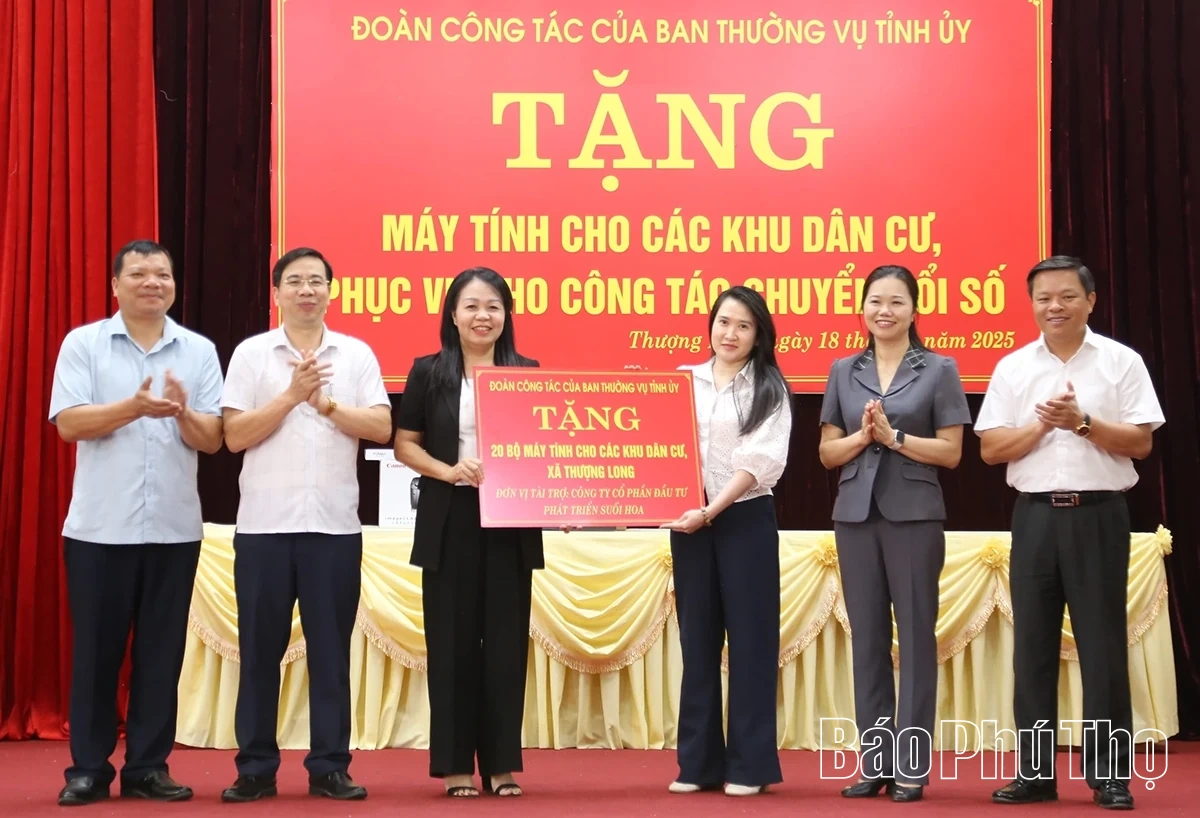 Phó Bí thư Tỉnh ủy Bùi Thị Minh làm việc tại xã Thượng Long về vận hành mô hình chính quyền địa phương 2 cấp