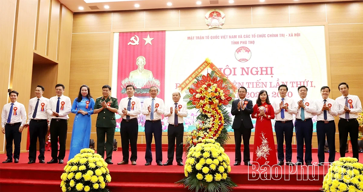 Phú Thọ tôn vinh, biểu dương 298 điển hình tiên tiến