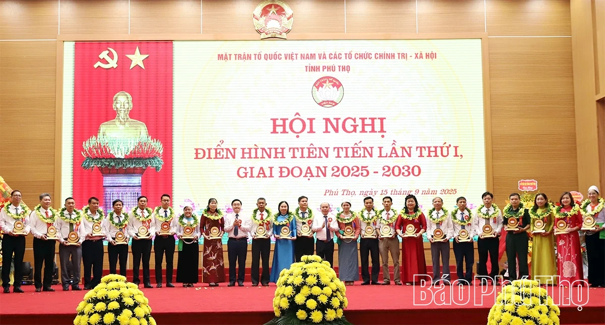 Phú Thọ tôn vinh, biểu dương 298 điển hình tiên tiến