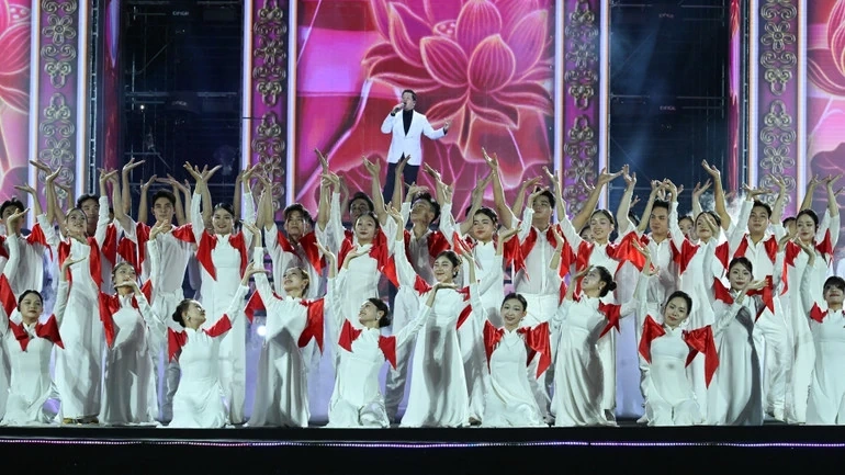 Cùng nhau viết tiếp những trang sử hào hùng của dân tộc bằng tinh thần yêu nước