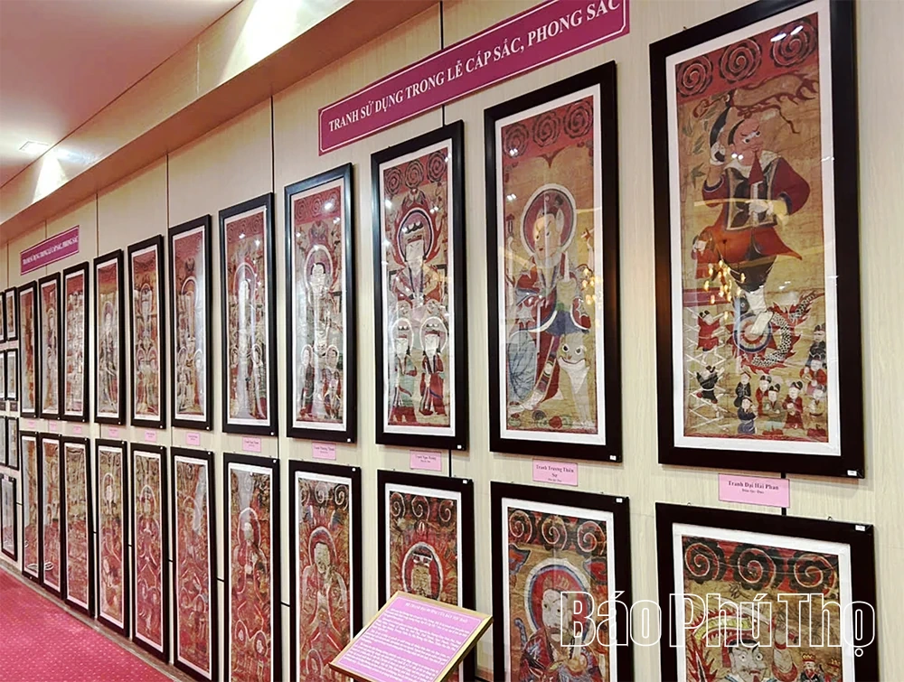 Giữ gìn và lan tỏa giá trị tranh thờ độc bản