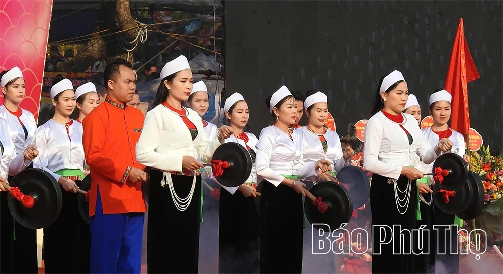 Nghệ thuật trình diễn dân gian độc đáo của người Mường