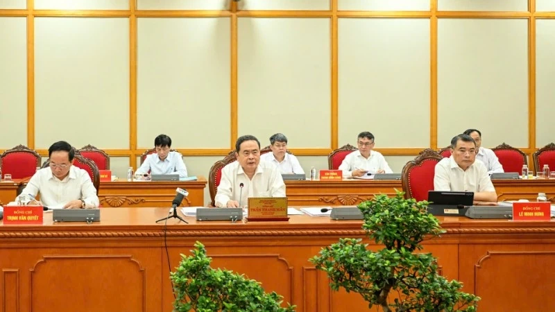 Bộ Chính trị quy định tiêu chuẩn chức danh cán bộ thuộc diện Ban Chấp hành Trung ương Đảng, Bộ Chính trị, Ban Bí thư quản lý