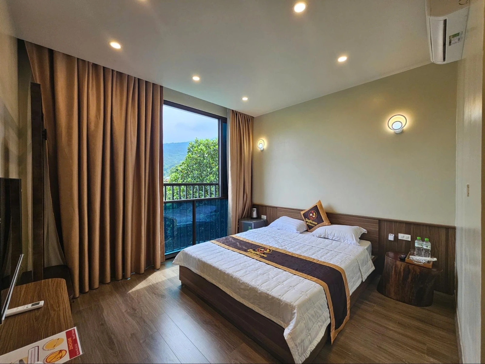 Du lịch Hà Giang tháng 12 - trải nghiệm mùa hoa rực rỡ trên cao nguyên đá